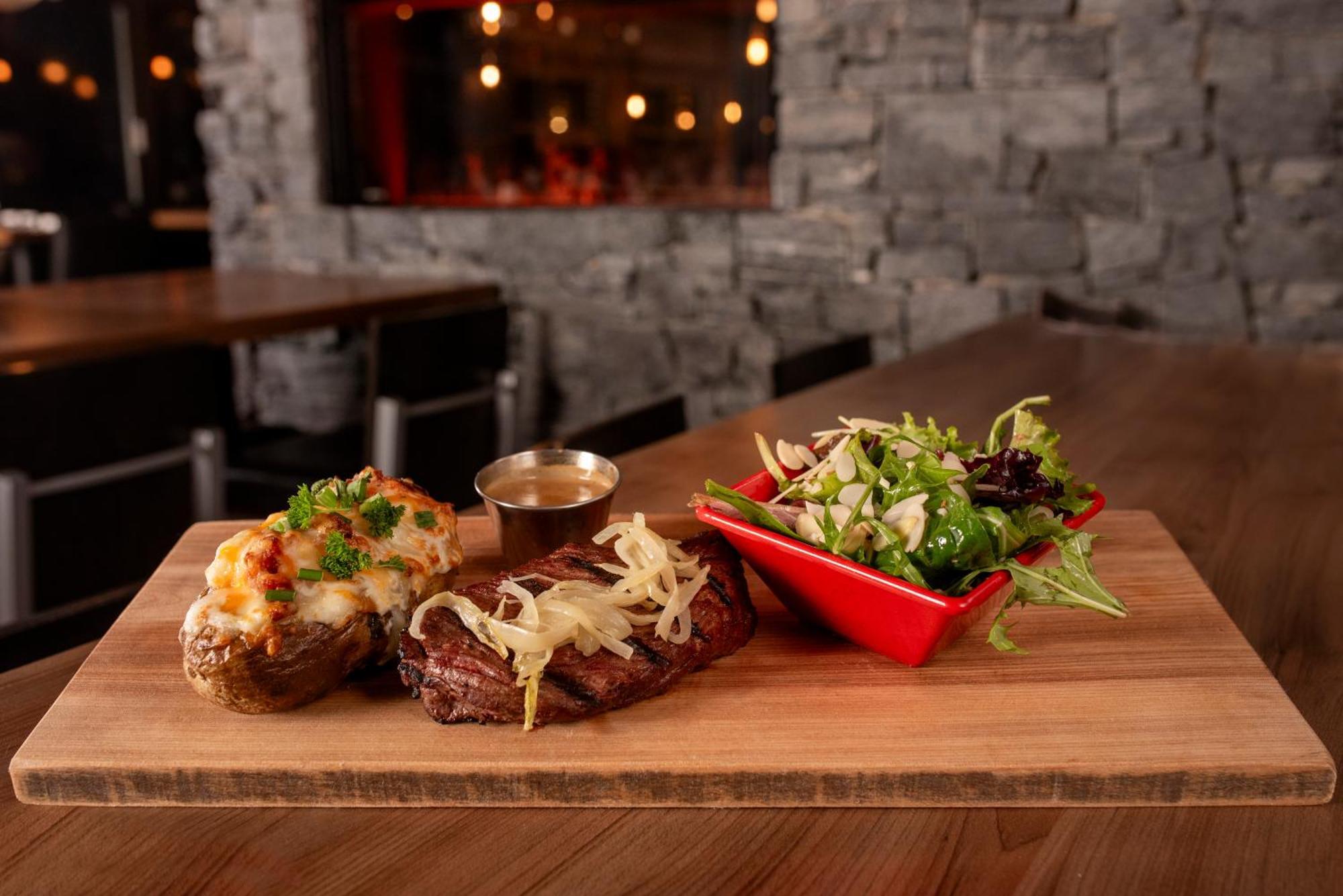Hotel-Resto-Bar Le Journel Saint-Joseph-de-Beauce المظهر الخارجي الصورة